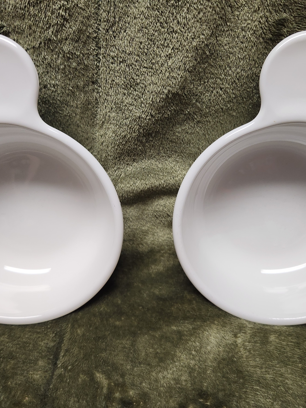Corningware White Glass Serving Bowls with Clear Lids - Set of 2 - Picture 3 of 6
